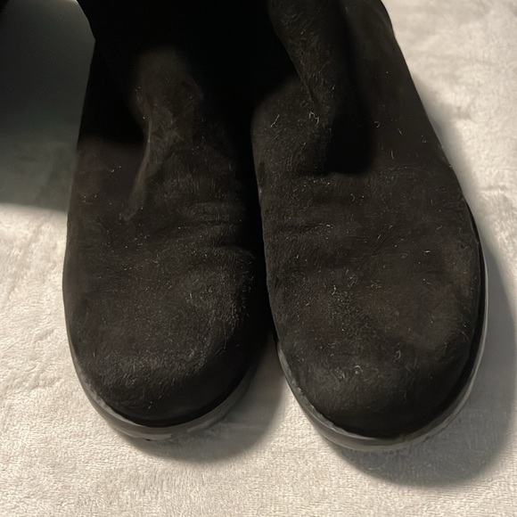 Stuart Weitzman 50/50 suede boots - Picture 6 of 7
